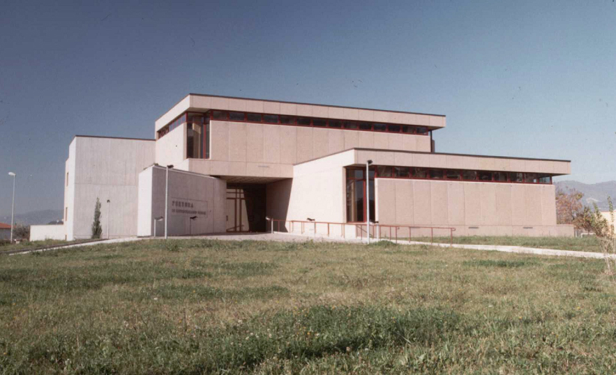 1985  foto 1 monsumano